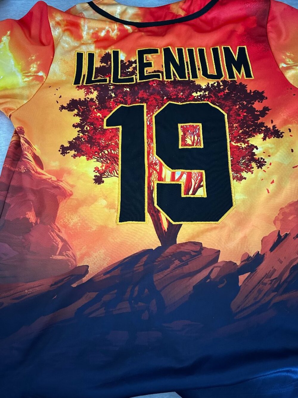 Illenium Red Rocks Jersey 19' Small